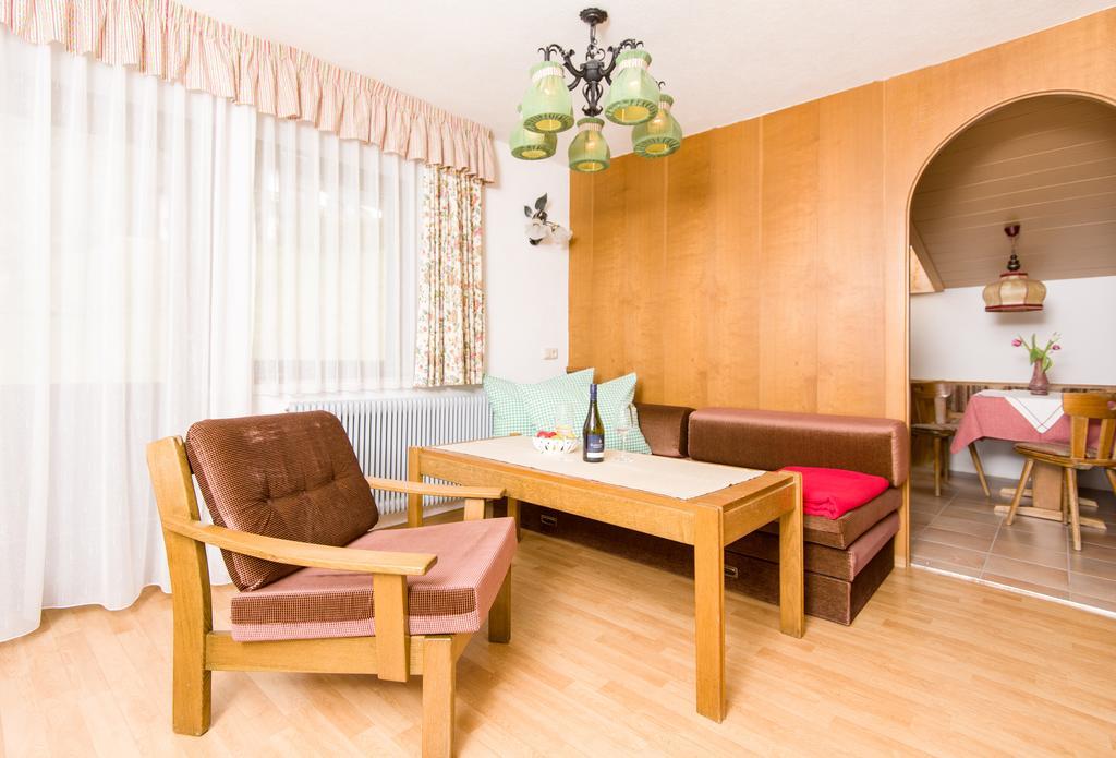 Gaestehaus Helga Scharnitz Room photo